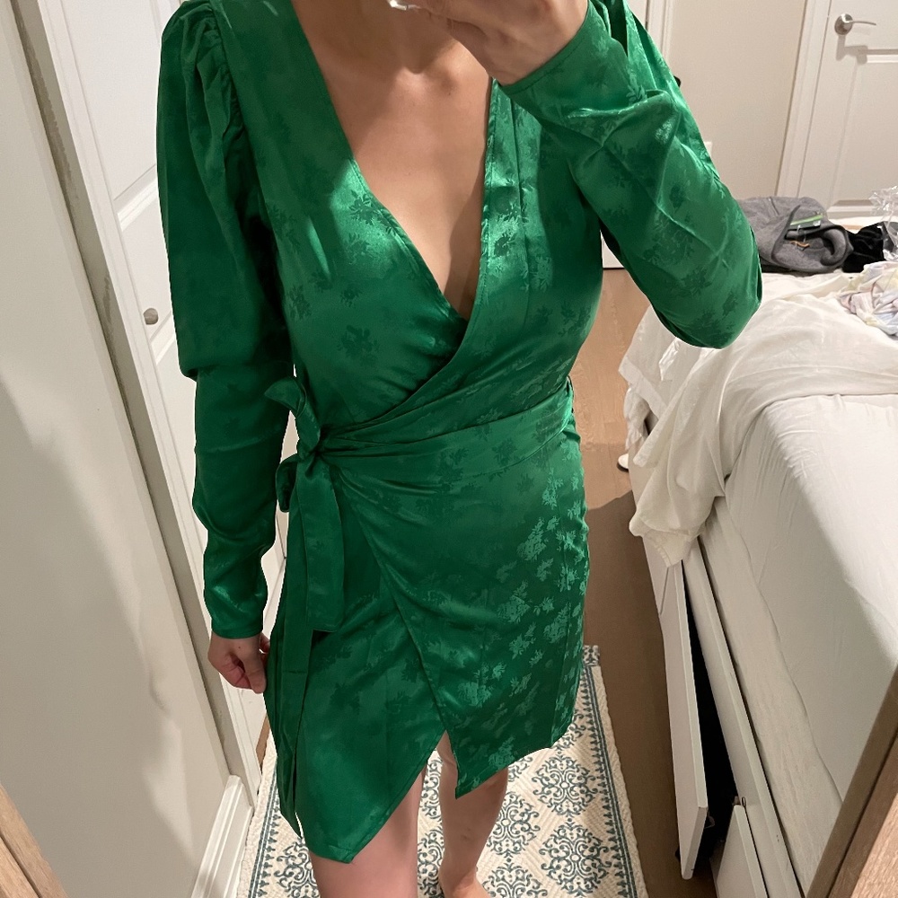 Zara Emerald Green Satin Wrap Mini Dress - Picture 3 of 5